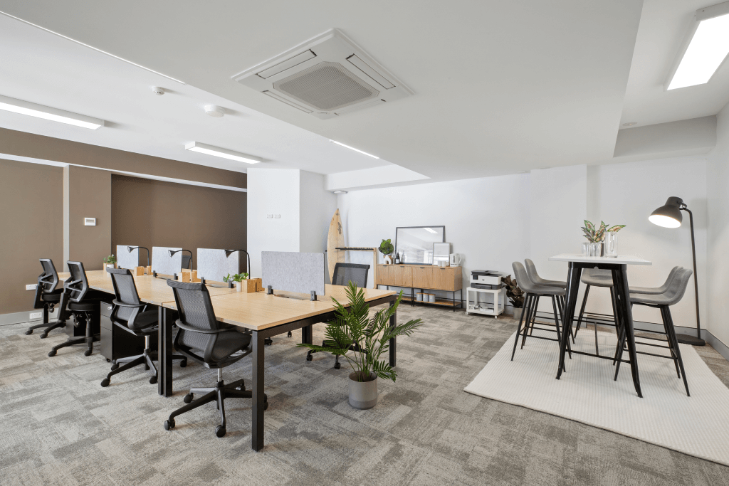 Manly Suite 306 46-48 East Esplanade_003_LRG